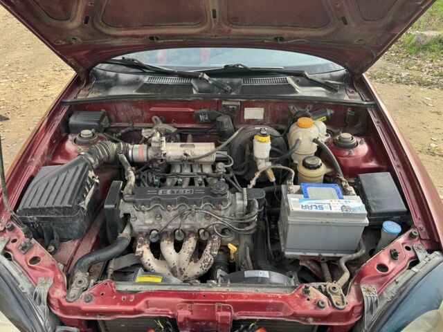 Червоний Деу Сенс, об'ємом двигуна 1.5 л та пробігом 250 тис. км за 2500 $, фото 16 на Automoto.ua