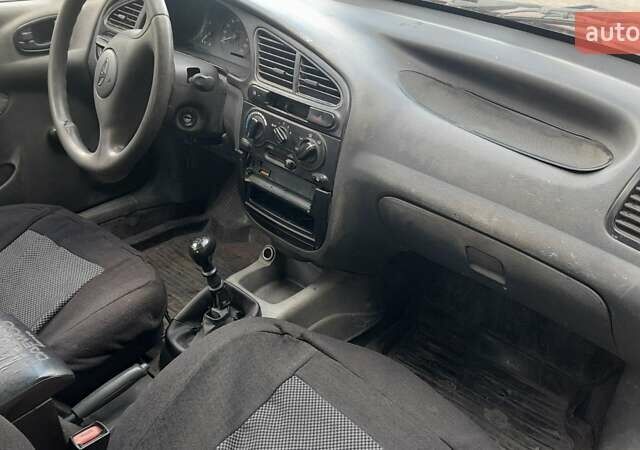 Червоний Деу Сенс, об'ємом двигуна 1.3 л та пробігом 238 тис. км за 1100 $, фото 4 на Automoto.ua