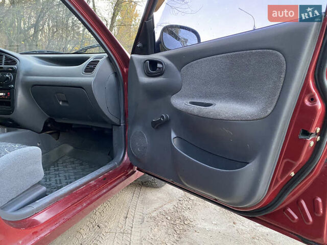 Красный Дэу Сенс, объемом двигателя 1.3 л и пробегом 297 тыс. км за 1600 $, фото 8 на Automoto.ua