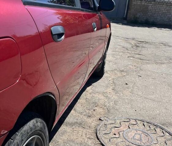 Красный Дэу Сенс, объемом двигателя 1.5 л и пробегом 232 тыс. км за 2500 $, фото 3 на Automoto.ua