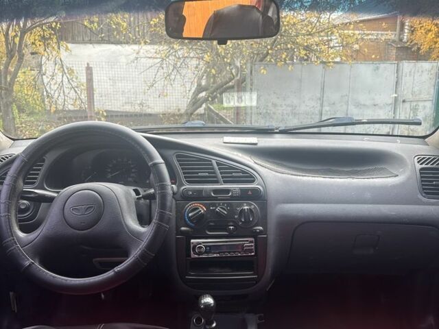 Червоний Деу Сенс, об'ємом двигуна 1.3 л та пробігом 200 тис. км за 850 $, фото 4 на Automoto.ua