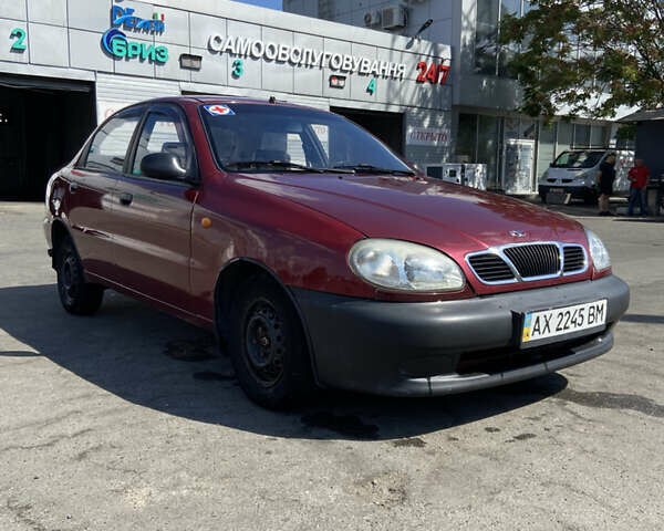 Красный Дэу Сенс, объемом двигателя 1.3 л и пробегом 223 тыс. км за 1900 $, фото 1 на Automoto.ua