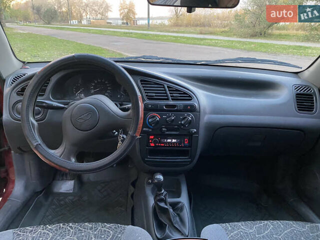 Красный Дэу Сенс, объемом двигателя 1.3 л и пробегом 297 тыс. км за 1600 $, фото 9 на Automoto.ua
