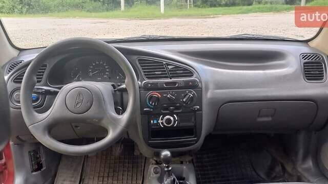 Красный Дэу Сенс, объемом двигателя 1.3 л и пробегом 147 тыс. км за 1900 $, фото 3 на Automoto.ua