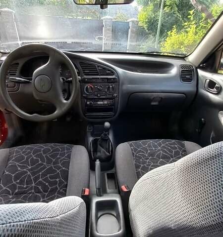 Красный Дэу Сенс, объемом двигателя 1.3 л и пробегом 244 тыс. км за 1900 $, фото 5 на Automoto.ua