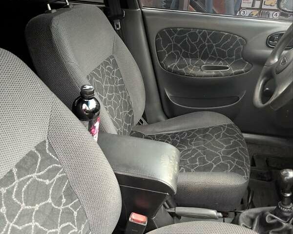 Красный Дэу Сенс, объемом двигателя 1.3 л и пробегом 236 тыс. км за 2200 $, фото 5 на Automoto.ua