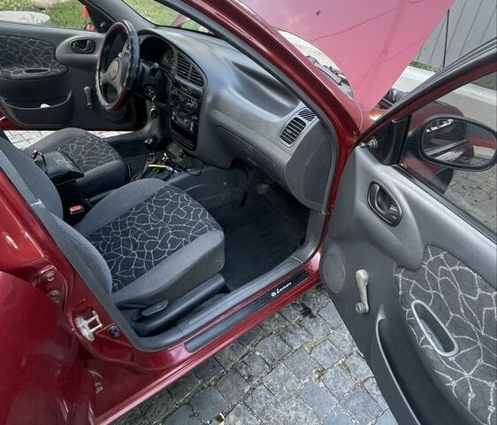 Червоний Деу Сенс, об'ємом двигуна 1.3 л та пробігом 166 тис. км за 2100 $, фото 5 на Automoto.ua