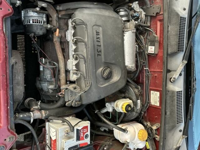 Красный Дэу Сенс, объемом двигателя 1.3 л и пробегом 200 тыс. км за 1900 $, фото 7 на Automoto.ua