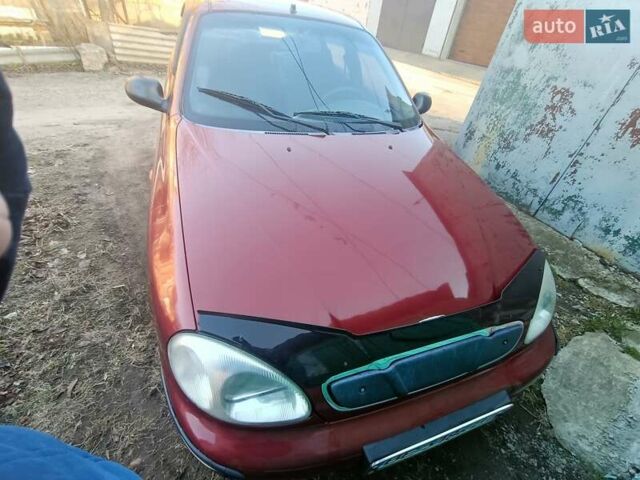 Красный Дэу Сенс, объемом двигателя 1.3 л и пробегом 275 тыс. км за 1500 $, фото 1 на Automoto.ua