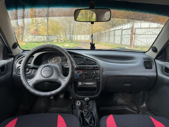 Червоний Деу Сенс, об'ємом двигуна 1.5 л та пробігом 250 тис. км за 2500 $, фото 12 на Automoto.ua