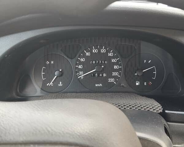 Красный Дэу Сенс, объемом двигателя 1.3 л и пробегом 287 тыс. км за 2500 $, фото 1 на Automoto.ua