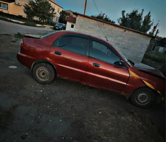 Червоний Деу Сенс, об'ємом двигуна 1.5 л та пробігом 123 тис. км за 1002 $, фото 2 на Automoto.ua