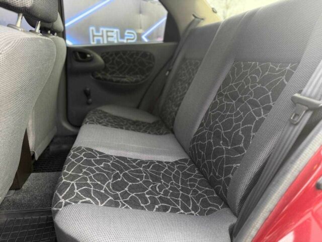 Червоний Деу Сенс, об'ємом двигуна 1.3 л та пробігом 158 тис. км за 2999 $, фото 7 на Automoto.ua