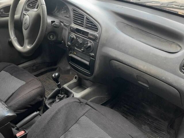 Червоний Деу Сенс, об'ємом двигуна 1.3 л та пробігом 238 тис. км за 1305 $, фото 3 на Automoto.ua