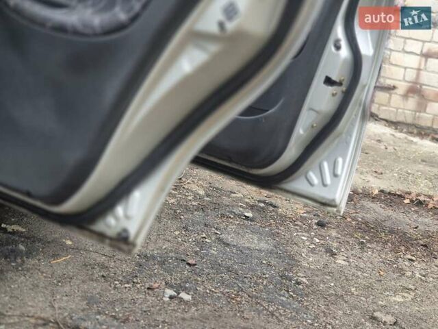 Червоний Деу Сенс, об'ємом двигуна 1.3 л та пробігом 300 тис. км за 1799 $, фото 8 на Automoto.ua