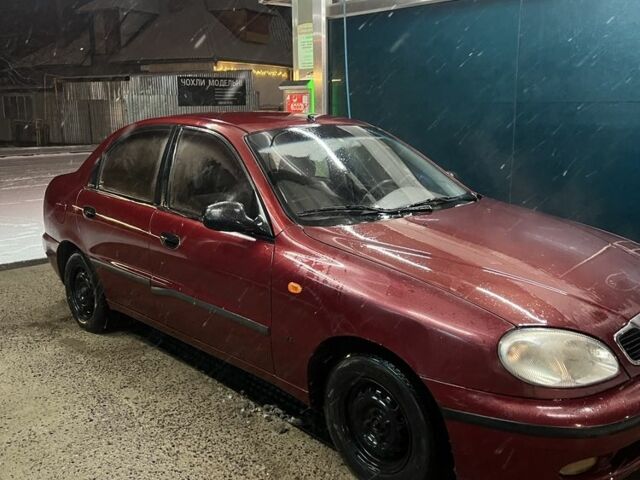 Червоний Деу Сенс, об'ємом двигуна 1.3 л та пробігом 250 тис. км за 999 $, фото 1 на Automoto.ua