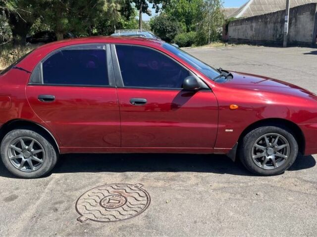 Красный Дэу Сенс, объемом двигателя 1.5 л и пробегом 232 тыс. км за 2500 $, фото 1 на Automoto.ua