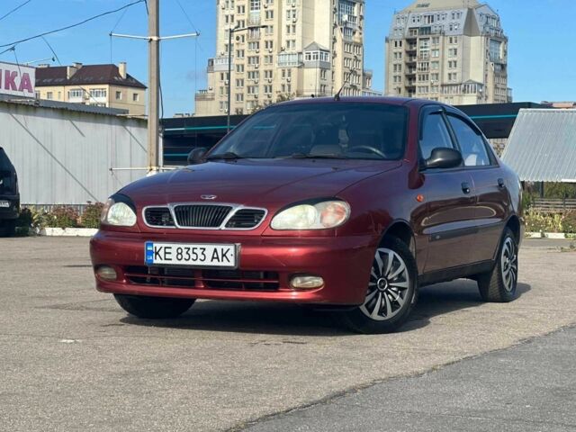 Дэу Сенс 2004 в Днепре (Днепропетровске) на Automoto.ua Красный Дэу Сенс, объемом двигателя 1.6 л и пробегом 219 тыс. км за 2900 $, фото 2 на Automoto.ua
