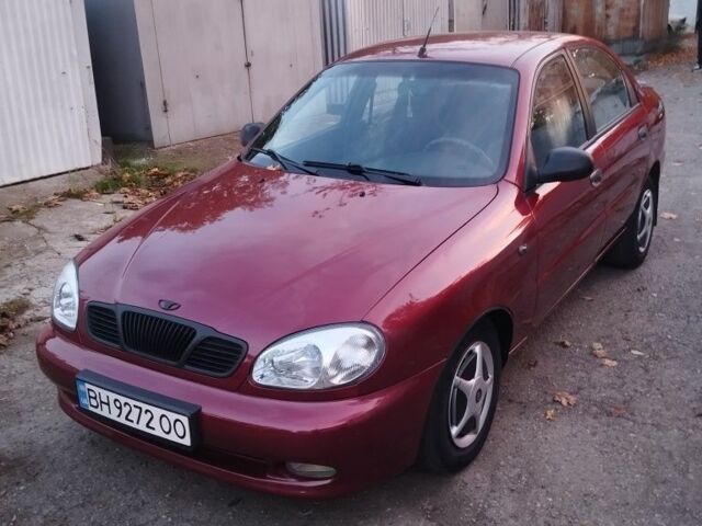 Деу Сенс 2005 у Одесі на Automoto.ua Червоний Деу Сенс, об'ємом двигуна 1.5 л та пробігом 257 тис. км за 2000 $, фото 5 на Automoto.ua