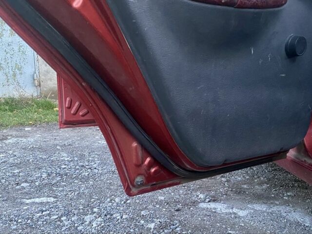 Красный Дэу Сенс, объемом двигателя 1.3 л и пробегом 84 тыс. км за 1100 $, фото 8 на Automoto.ua