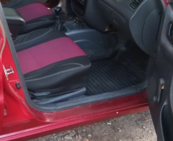 Червоний Деу Сенс, об'ємом двигуна 1.3 л та пробігом 120 тис. км за 1900 $, фото 4 на Automoto.ua
