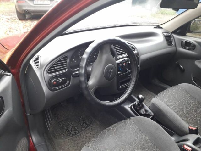 Червоний Деу Сенс, об'ємом двигуна 1.3 л та пробігом 128 тис. км за 2450 $, фото 7 на Automoto.ua