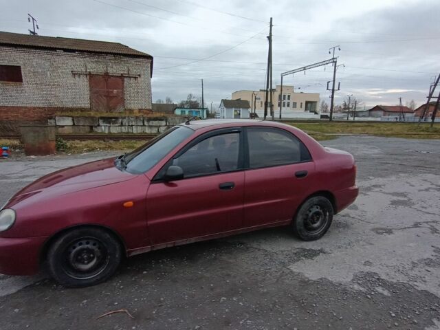 Червоний Деу Сенс, об'ємом двигуна 1.5 л та пробігом 250 тис. км за 1650 $, фото 19 на Automoto.ua