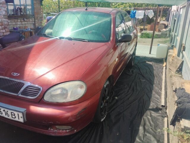 Деу Сенс 2005 у Никополе на Automoto.ua Червоний Деу Сенс, об'ємом двигуна 1.3 л та пробігом 350 тис. км за 1500 $, фото 3 на Automoto.ua