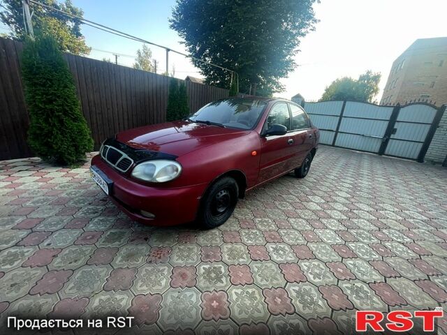 Красный Дэу Сенс, объемом двигателя 1.3 л и пробегом 200 тыс. км за 1200 $, фото 5 на Automoto.ua