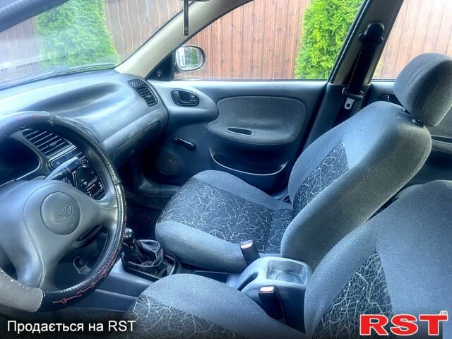 Красный Дэу Сенс, объемом двигателя 1.3 л и пробегом 200 тыс. км за 1200 $, фото 7 на Automoto.ua