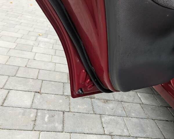 Червоний Деу Сенс, об'ємом двигуна 1.3 л та пробігом 216 тис. км за 1900 $, фото 3 на Automoto.ua