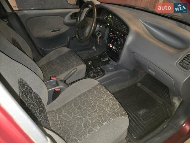 Червоний Деу Сенс, об'ємом двигуна 1.3 л та пробігом 140 тис. км за 2300 $, фото 9 на Automoto.ua