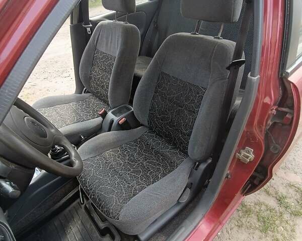 Красный Дэу Сенс, объемом двигателя 1.3 л и пробегом 192 тыс. км за 2300 $, фото 12 на Automoto.ua