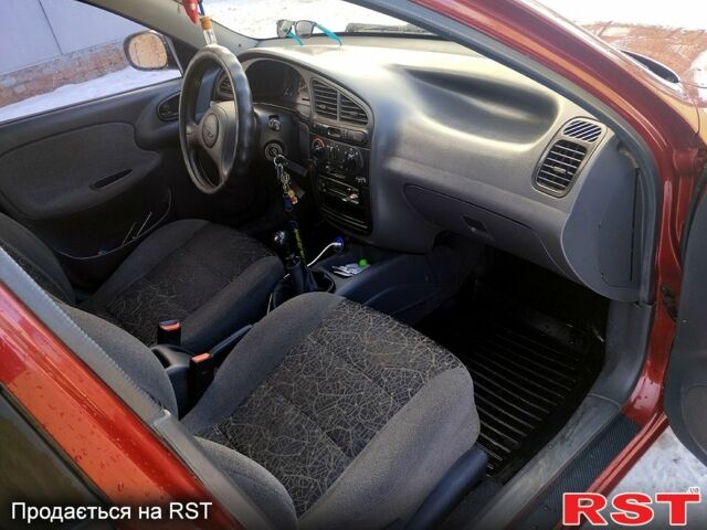 Красный Дэу Сенс, объемом двигателя 1.3 л и пробегом 209 тыс. км за 2450 $, фото 6 на Automoto.ua