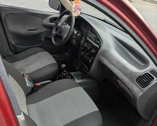 Червоний Деу Сенс, об'ємом двигуна 1.3 л та пробігом 216 тис. км за 1900 $, фото 11 на Automoto.ua