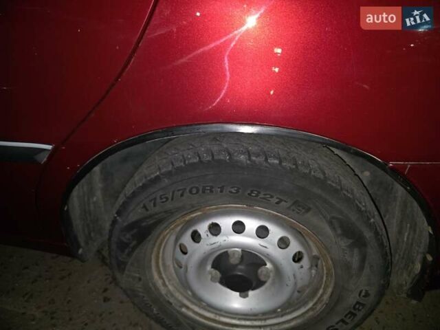 Червоний Деу Сенс, об'ємом двигуна 1.3 л та пробігом 140 тис. км за 2300 $, фото 4 на Automoto.ua