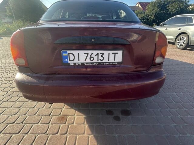 Красный Дэу Сенс, объемом двигателя 1.5 л и пробегом 250 тыс. км за 1250 $, фото 3 на Automoto.ua
