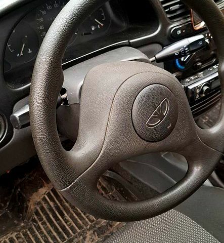 Красный Дэу Сенс, объемом двигателя 1.3 л и пробегом 128 тыс. км за 1900 $, фото 3 на Automoto.ua