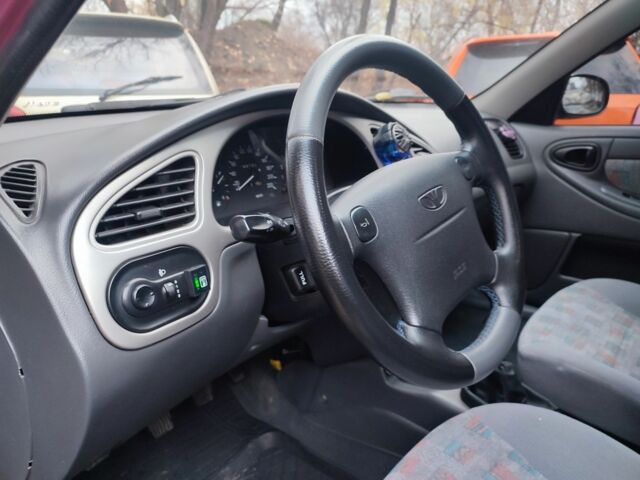 Червоний Деу Сенс, об'ємом двигуна 1.6 л та пробігом 244 тис. км за 2850 $, фото 8 на Automoto.ua