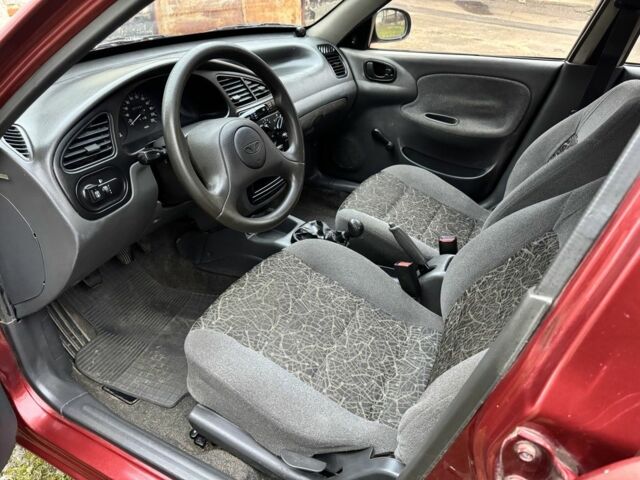 Червоний Деу Сенс, об'ємом двигуна 1.3 л та пробігом 270 тис. км за 1600 $, фото 5 на Automoto.ua