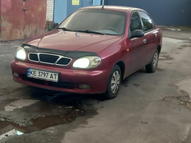 Дэу Сенс 2005 в Кривом Роге на Automoto.ua Красный Дэу Сенс, объемом двигателя 1.5 л и пробегом 250 тыс. км за 2000 $, фото 2 на Automoto.ua