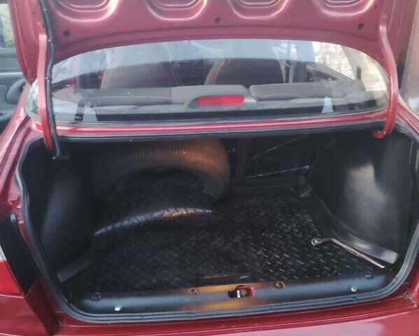 Красный Дэу Сенс, объемом двигателя 1.3 л и пробегом 83 тыс. км за 3100 $, фото 7 на Automoto.ua