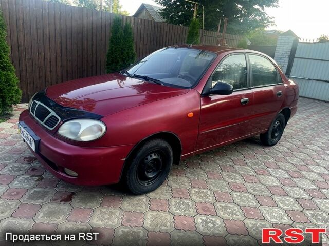 Красный Дэу Сенс, объемом двигателя 1.3 л и пробегом 200 тыс. км за 1200 $, фото 2 на Automoto.ua