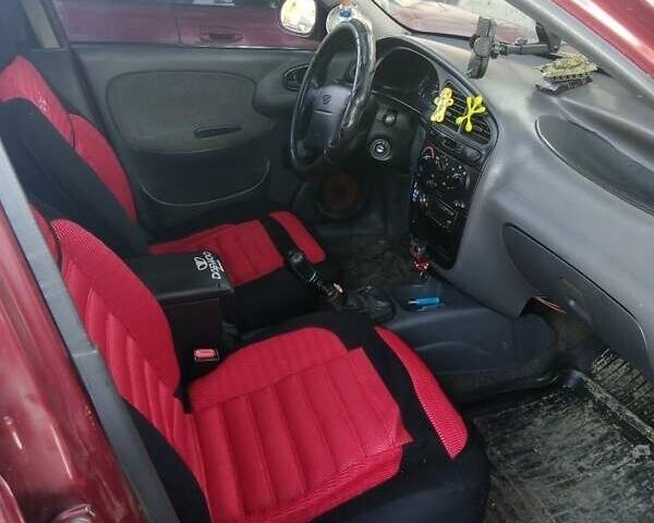 Красный Дэу Сенс, объемом двигателя 1.3 л и пробегом 195 тыс. км за 2000 $, фото 2 на Automoto.ua