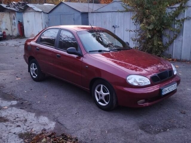 Деу Сенс 2005 у Одесі на Automoto.ua Червоний Деу Сенс, об'ємом двигуна 1.5 л та пробігом 257 тис. км за 2000 $, фото 2 на Automoto.ua