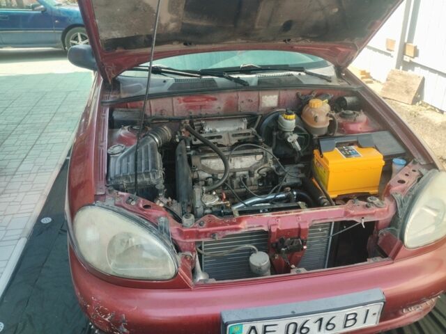 Деу Сенс 2005 у Никополе на Automoto.ua Червоний Деу Сенс, об'ємом двигуна 1.3 л та пробігом 350 тис. км за 1500 $, фото 2 на Automoto.ua