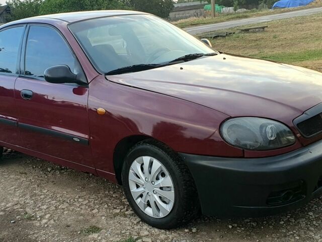 Червоний Деу Сенс, об'ємом двигуна 1.5 л та пробігом 237 тис. км за 2000 $, фото 1 на Automoto.ua