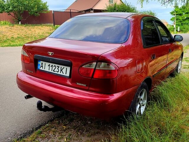 Красный Дэу Сенс, объемом двигателя 1.3 л и пробегом 275 тыс. км за 2300 $, фото 3 на Automoto.ua