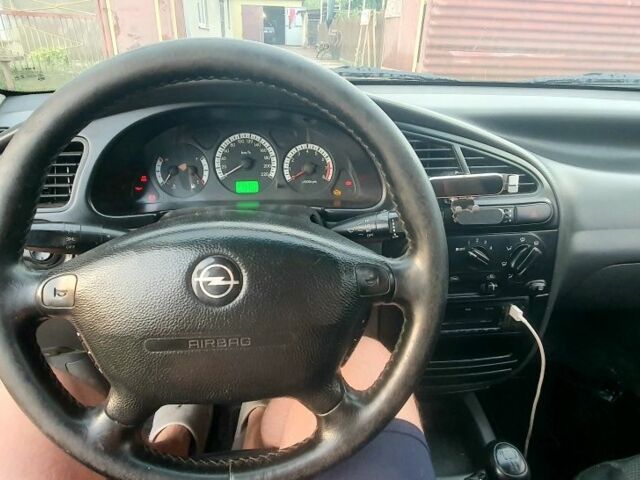 Червоний Деу Сенс, об'ємом двигуна 1.5 л та пробігом 237 тис. км за 2000 $, фото 7 на Automoto.ua