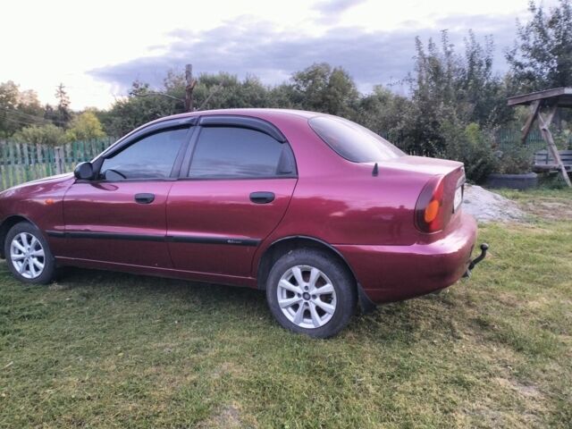 Красный Дэу Сенс, объемом двигателя 1.5 л и пробегом 250 тыс. км за 2100 $, фото 4 на Automoto.ua